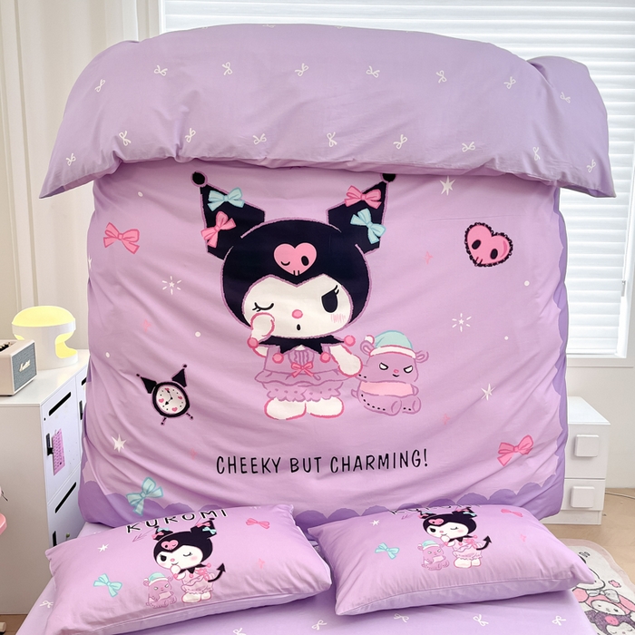 91家纺网 家纺一手货源 找家纺 暮思家居 2025新款正版授权三丽鸥大版全棉纯棉数码印花四件套系列-第四批 大版-魔法库洛米