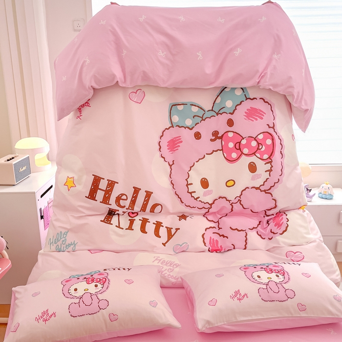 91家纺网 家纺一手货源 找家纺 暮思家居 2025新款正版授权三丽鸥大版全棉纯棉数码印花四件套系列-第四批 大版-babyKitty