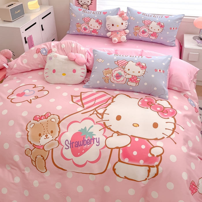 91家纺网 家纺一手货源 找家纺 暮思家居 2025新款正版授权三丽鸥大版全棉纯棉数码印花四件套系列-第四批 大版-草莓KT