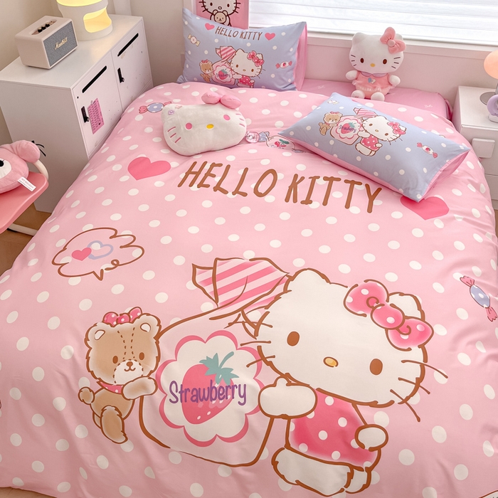 91家纺网 家纺一手货源 找家纺 暮思家居 2025新款正版授权三丽鸥大版全棉纯棉数码印花四件套系列-第四批 大版-草莓KT