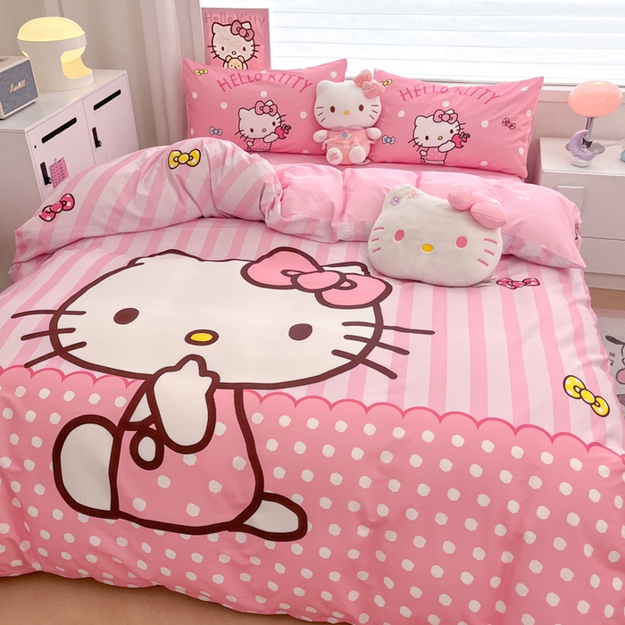 91家纺网 家纺一手货源 找家纺 暮思家居 2025新款正版授权三丽鸥大版全棉纯棉数码印花四件套系列-第四批 大版-条纹KT