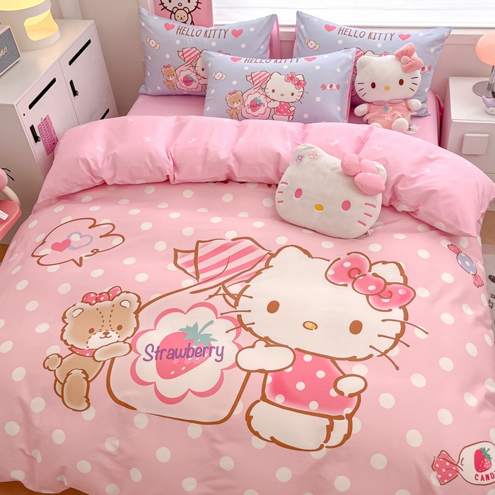 91家纺网 家纺一手货源 找家纺 暮思家居 2025新款正版授权三丽鸥大版全棉纯棉数码印花四件套系列-第四批 大版-草莓KT