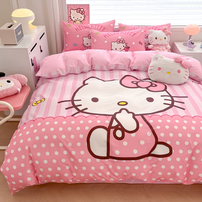 91家纺网 家纺一手货源 找家纺 暮思家居 2025新款正版授权三丽鸥大版全棉纯棉数码印花四件套系列-第四批 大版-条纹KT