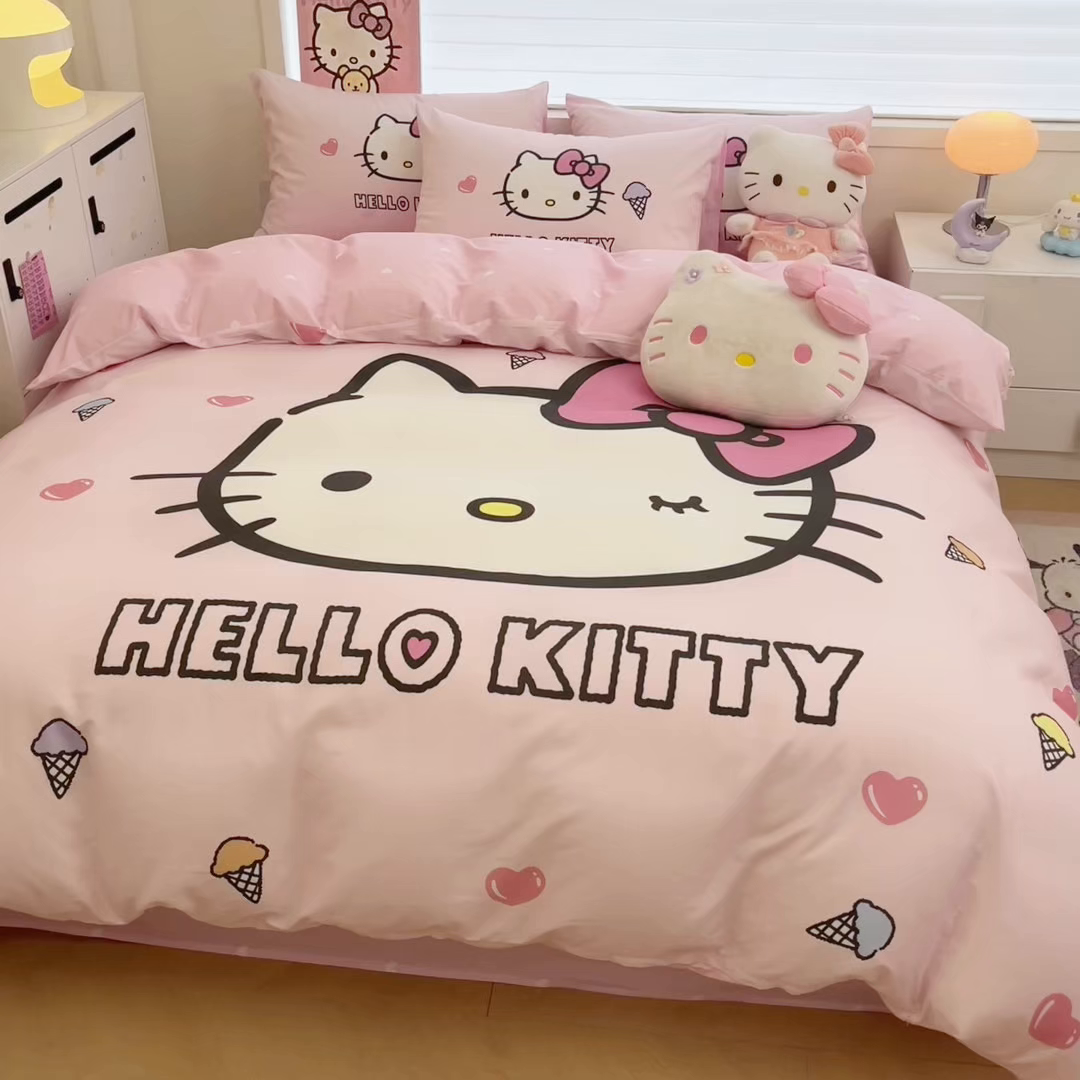 91家纺网 家纺一手货源 找家纺 暮思家居 2025新款正版授权三丽鸥大版全棉纯棉数码印花四件套系列-第四批 大版-甜筒KT