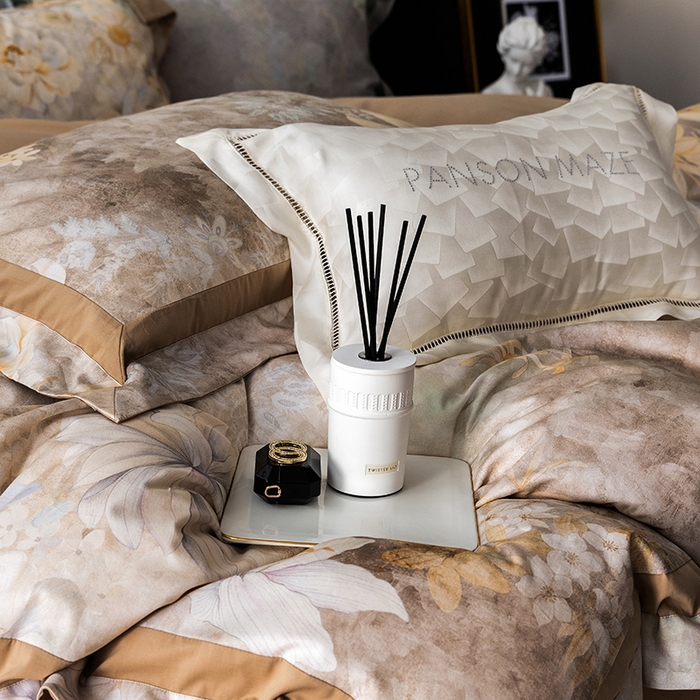 91家纺网 家纺一手货源 找家纺 威克凯丽 2024新款长绒棉数码印花100S磨毛双拼四件套 华丽世-B浅驼