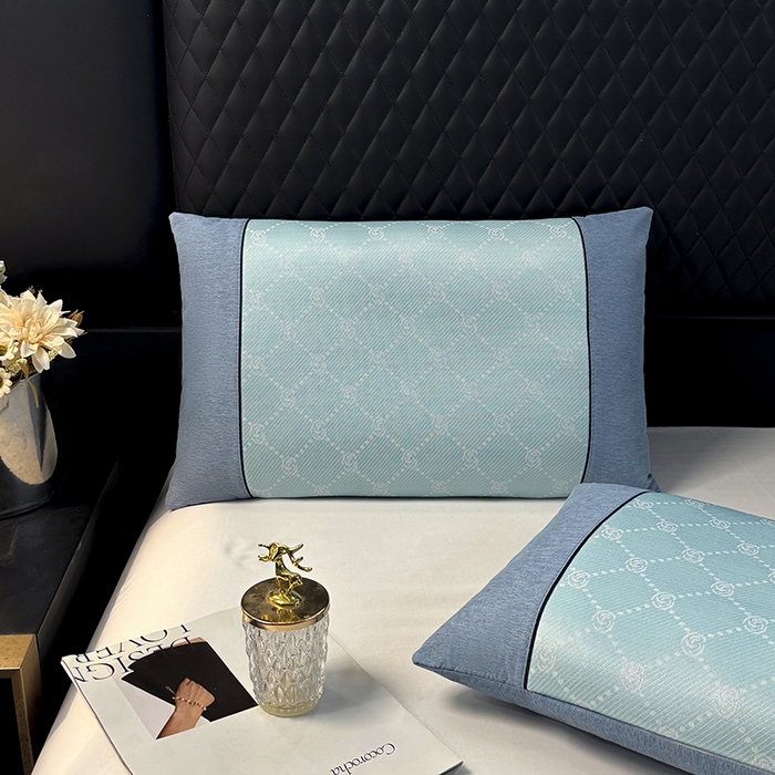 91家纺网 家纺一手货源 找家纺 小牛席业 2025新款小玫瑰PE冰丝夏凉枕枕头枕芯 湖蓝 35x55cm/只枕套+枕芯