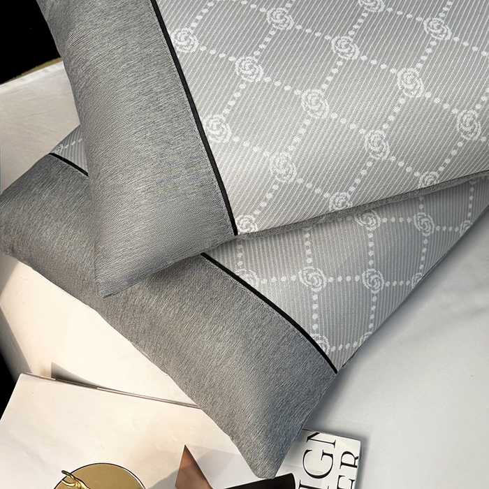 91家纺网 家纺一手货源 找家纺 小牛席业 2025新款小玫瑰PE冰丝夏凉枕枕头枕芯 灰色 35x55cm/只枕套+枕芯