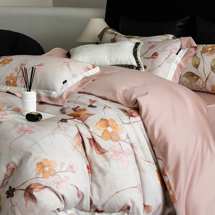 91家纺网 家纺一手货源 找家纺 威克凯丽 2024新款长绒棉数码印花100S磨毛双拼四件套 薇洛缇-B甜杏粉C奶白