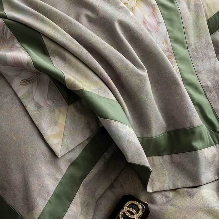 91家纺网 家纺一手货源 找家纺 威克凯丽 2024新款长绒棉数码印花100S磨毛双拼四件套 云玺-B翠绿