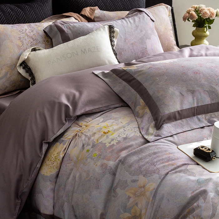 91家纺网 家纺一手货源 找家纺 威克凯丽 2024新款长绒棉数码印花100S磨毛双拼四件套 云玺-B紫灰