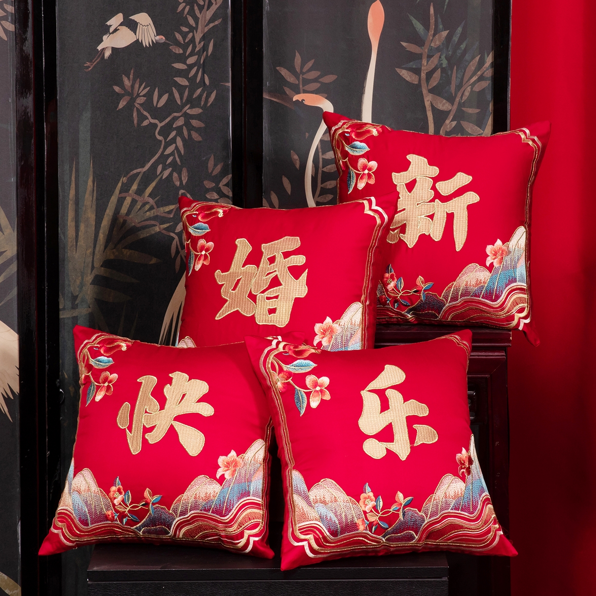 柏拉图 2024新款抱枕含芯组合 新婚快乐