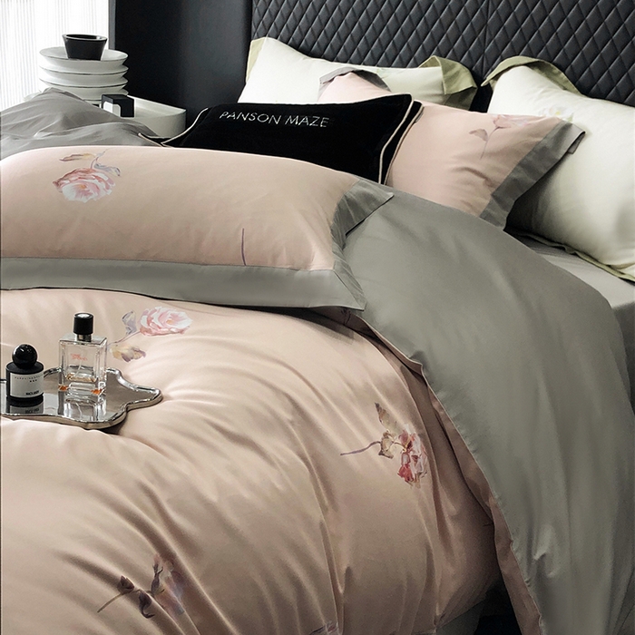 91家纺网 家纺一手货源 找家纺 威克凯丽 2024新款100S缎面数码印花四件套 花似锦-粉