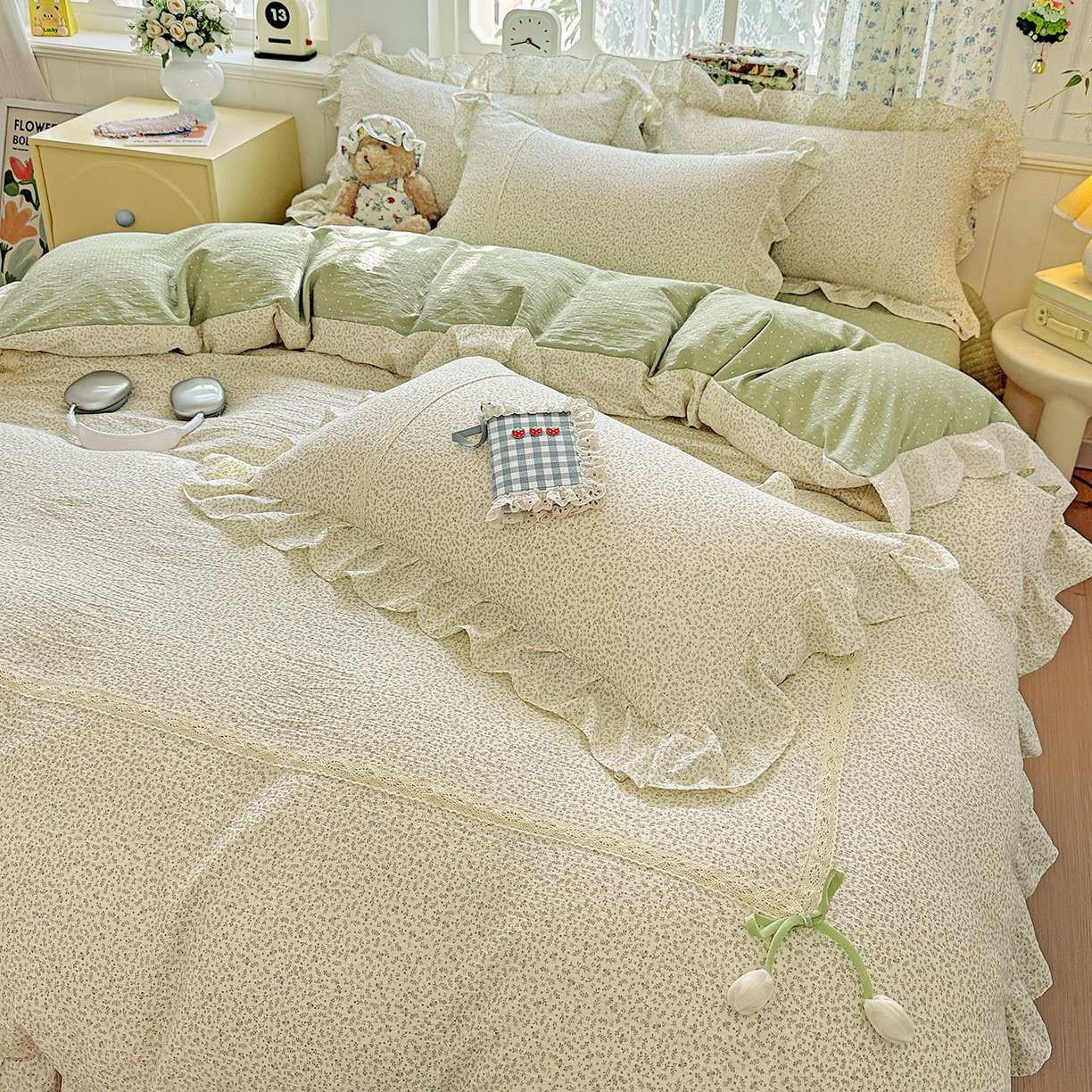91家纺网 家纺一手货源 找家纺 富米莱（原臻工厂） 2025新款韩式云感亲肤棉蝴蝶结工艺床盖床裙四件套 韩系小波点-抹茶绿