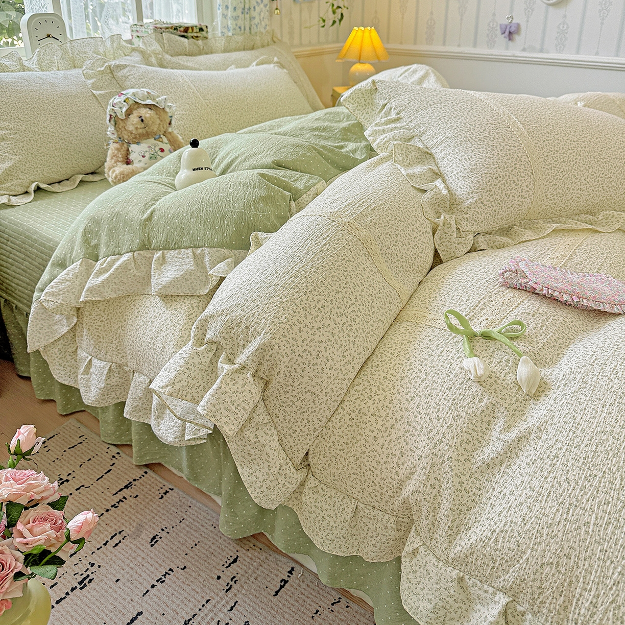 91家纺网 家纺一手货源 找家纺 富米莱（原臻工厂） 2025新款韩式云感亲肤棉蝴蝶结工艺床盖床裙四件套 韩系小波点-抹茶绿