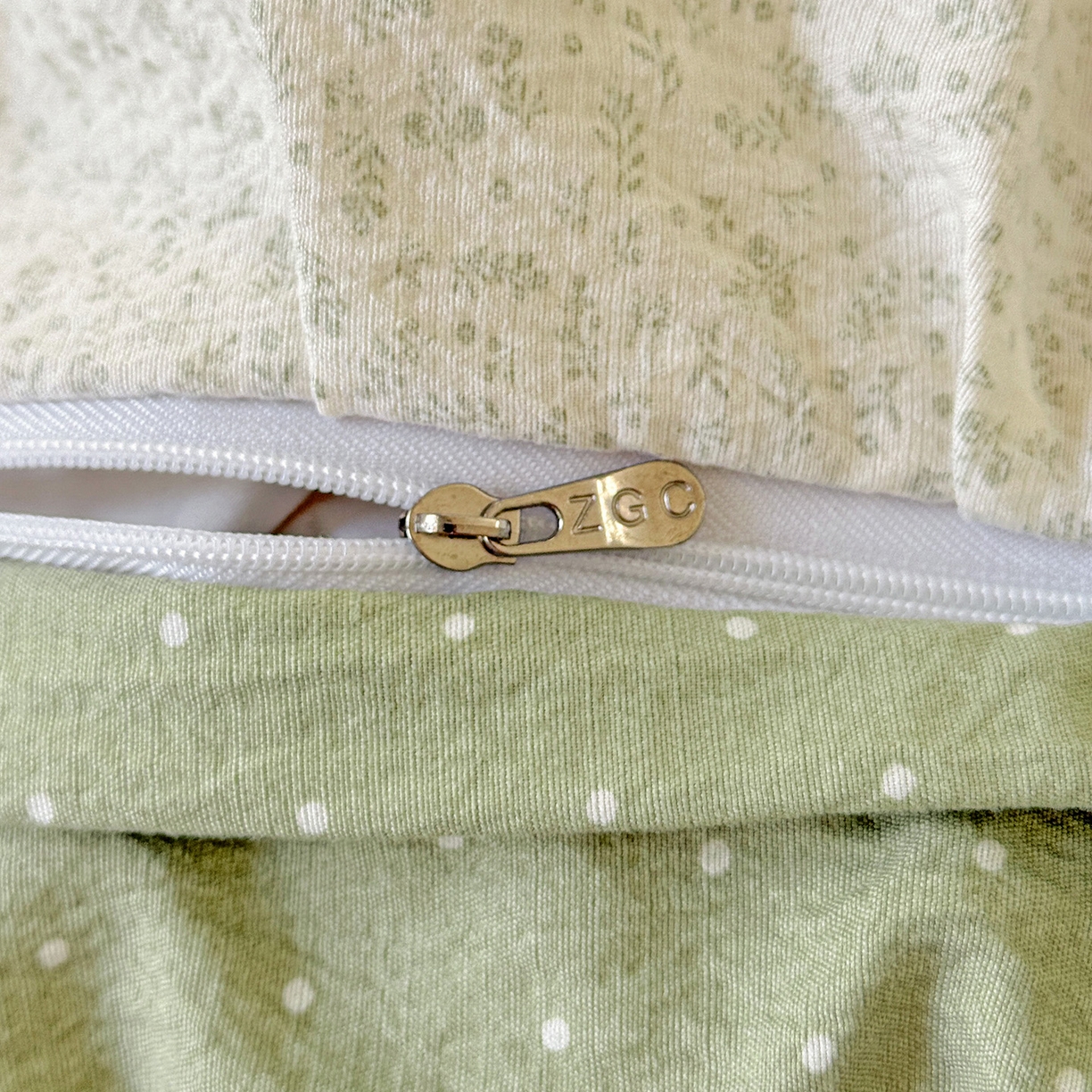 91家纺网 家纺一手货源 找家纺 富米莱（原臻工厂） 2025新款韩式云感亲肤棉蝴蝶结工艺床盖床裙四件套 韩系小波点-抹茶绿