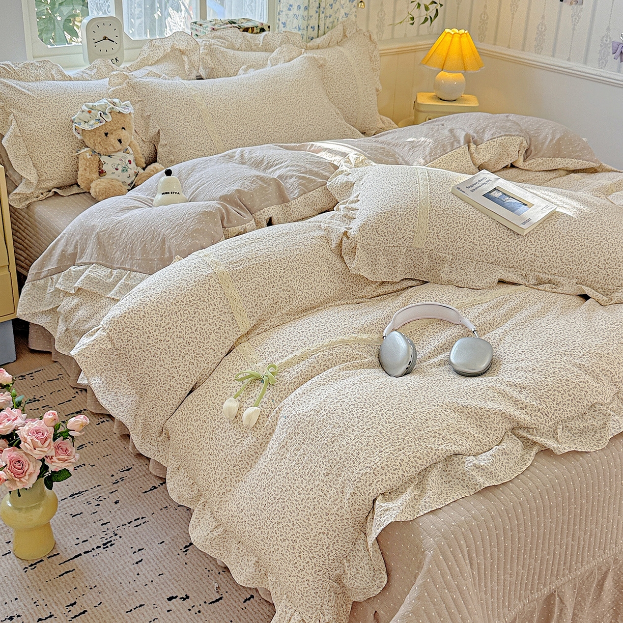 91家纺网 家纺一手货源 找家纺 富米莱（原臻工厂） 2025新款韩式云感亲肤棉蝴蝶结工艺床盖床裙四件套 韩系小波点-巧克力棕