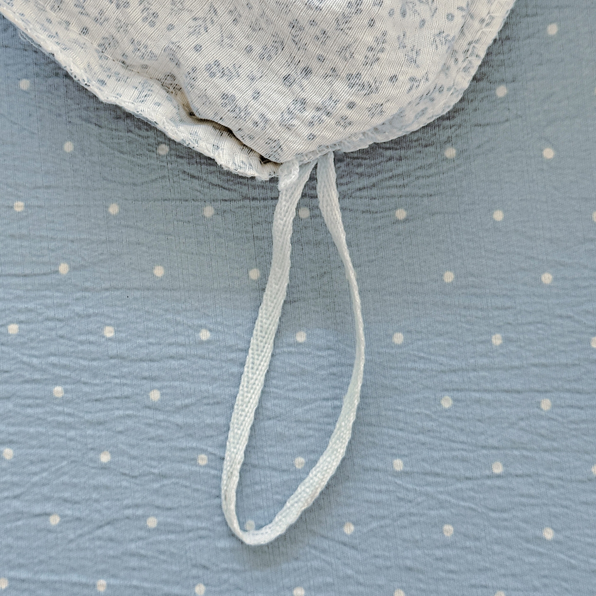 91家纺网 家纺一手货源 找家纺 富米莱（原臻工厂） 2025新款韩式云感亲肤棉蝴蝶结工艺床盖床裙四件套 韩系小波点-茉雾蓝