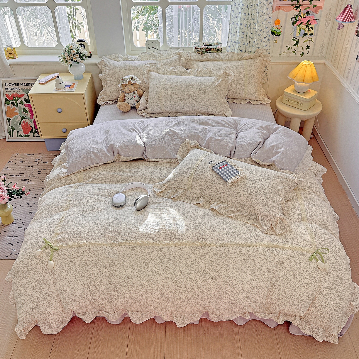 91家纺网 家纺一手货源 找家纺 富米莱（原臻工厂） 2025新款韩式云感亲肤棉蝴蝶结工艺床盖床裙四件套 韩系小波点-云霜灰