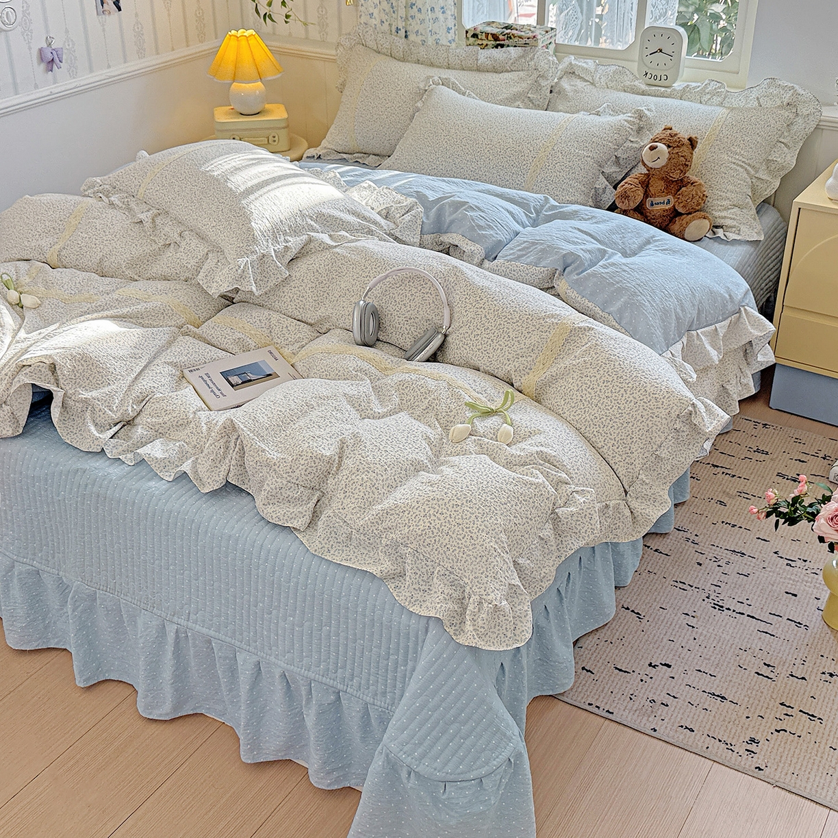 91家纺网 家纺一手货源 找家纺 富米莱（原臻工厂） 2025新款韩式云感亲肤棉蝴蝶结工艺床盖床裙四件套 韩系小波点-茉雾蓝