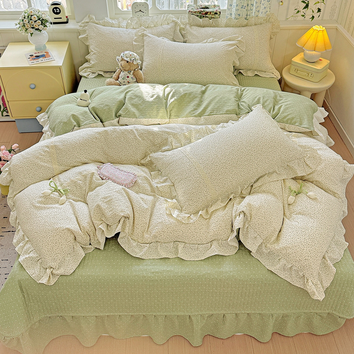 91家纺网 家纺一手货源 找家纺 富米莱（原臻工厂） 2025新款韩式云感亲肤棉蝴蝶结工艺床盖床裙四件套 韩系小波点-抹茶绿