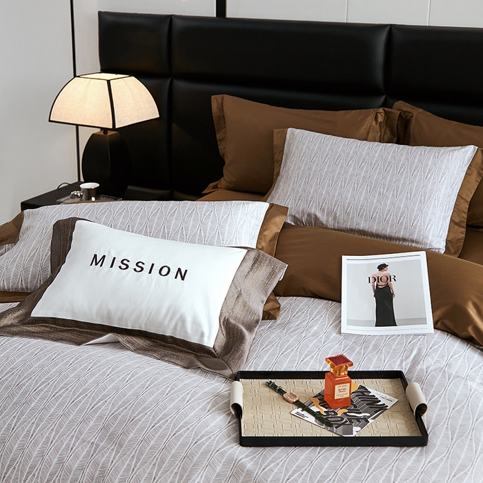 91家纺网 家纺一手货源 找家纺 威克凯丽 2024新款100S缎面数码印花四件套 劳伦斯-咖改