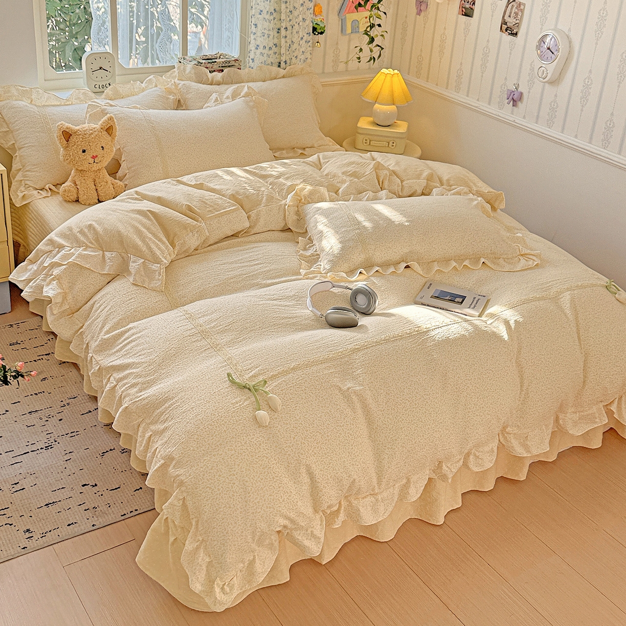 91家纺网 家纺一手货源 找家纺 富米莱（原臻工厂） 2025新款韩式云感亲肤棉蝴蝶结工艺床盖床裙四件套 韩系小波点-奶油黄