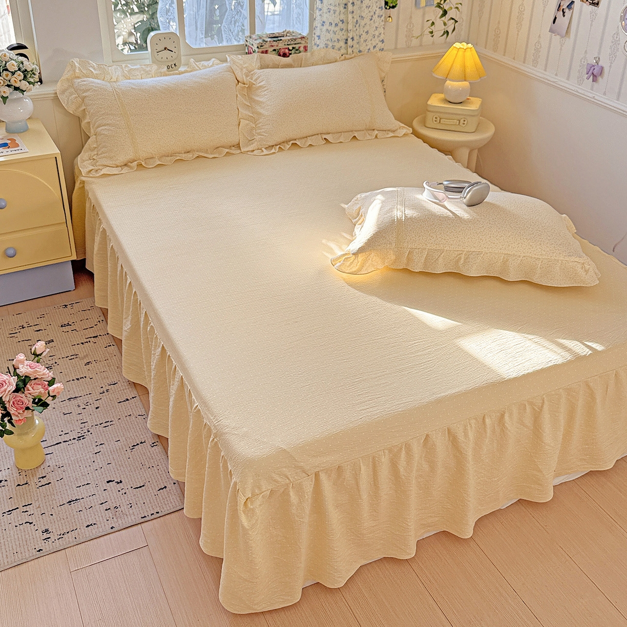 91家纺网 家纺一手货源 找家纺 富米莱（原臻工厂） 2025新款韩式云感亲肤棉蝴蝶结工艺床盖床裙四件套 韩系小波点-奶油黄