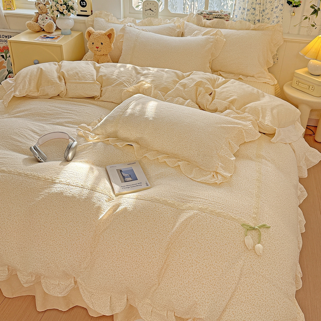 91家纺网 家纺一手货源 找家纺 富米莱（原臻工厂） 2025新款韩式云感亲肤棉蝴蝶结工艺床盖床裙四件套 韩系小波点-奶油黄