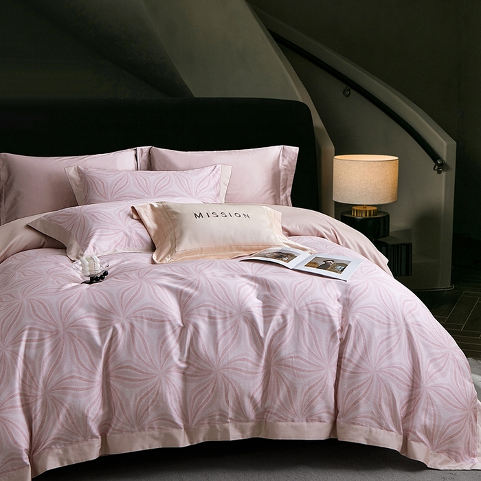 91家纺网 家纺一手货源 找家纺 威克凯丽 2024新款100S缎面数码印花四件套 西西里-爱旦粉