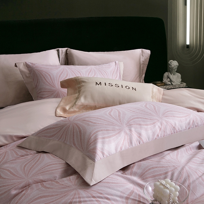 91家纺网 家纺一手货源 找家纺 威克凯丽 2024新款100S缎面数码印花四件套 西西里-爱旦粉