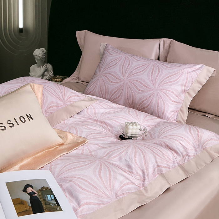 91家纺网 家纺一手货源 找家纺 威克凯丽 2024新款100S缎面数码印花四件套 西西里-爱旦粉