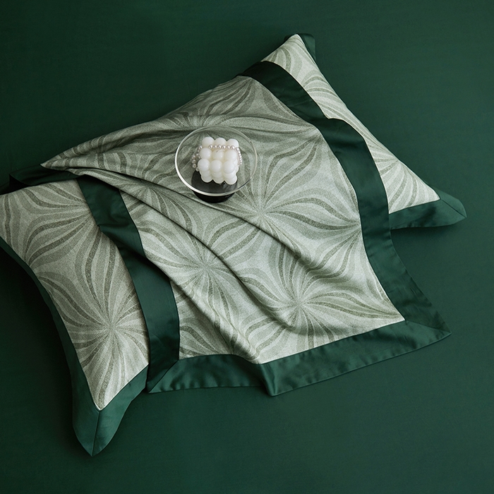 91家纺网 家纺一手货源 找家纺 威克凯丽 2024新款100S缎面数码印花四件套 西西里-墨绿