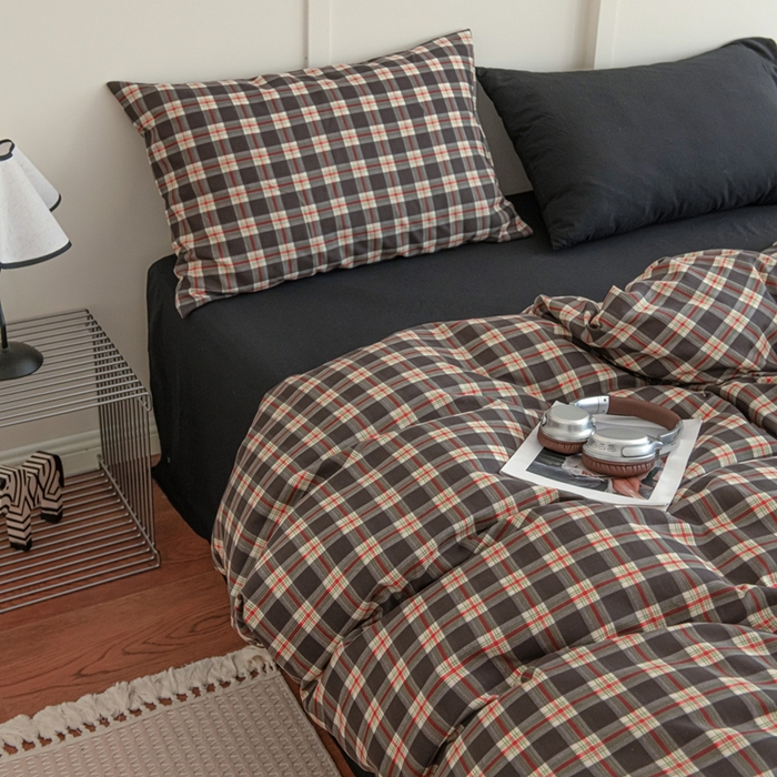 尤米 2025新款亲肤舒适混搭ins风四件套系列 复古格纹