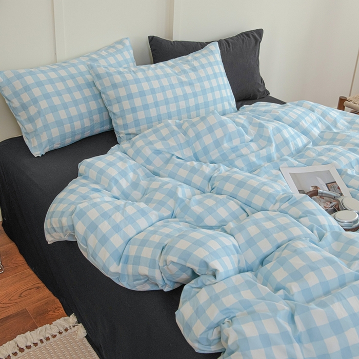 91家纺网 家纺一手货源 找家纺 尤米 2025新款亲肤舒适混搭ins风四件套系列 蓝调慕斯