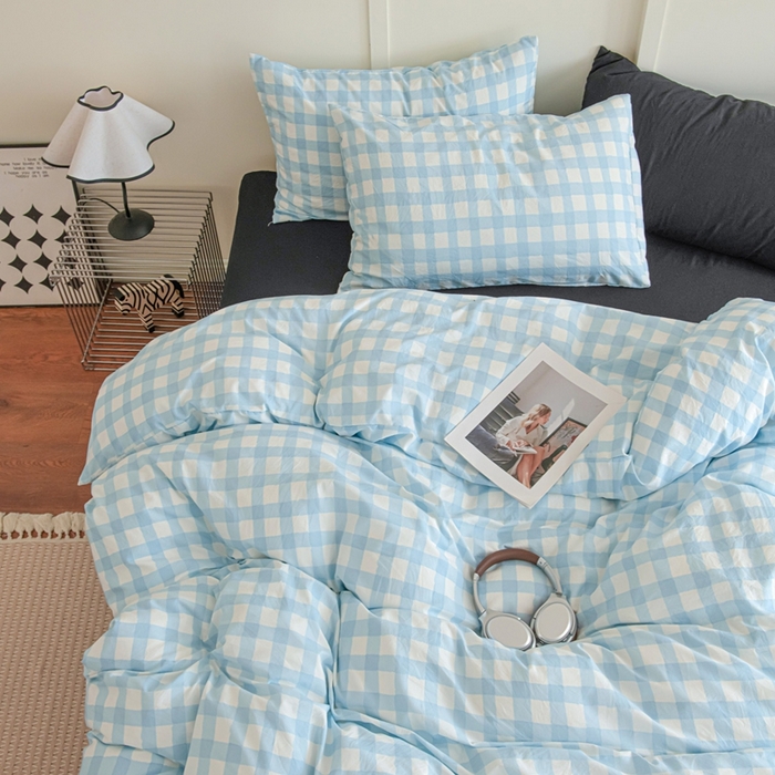 91家纺网 家纺一手货源 找家纺 尤米 2025新款亲肤舒适混搭ins风四件套系列 蓝调慕斯