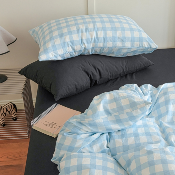 91家纺网 家纺一手货源 找家纺 尤米 2025新款亲肤舒适混搭ins风四件套系列 蓝调慕斯