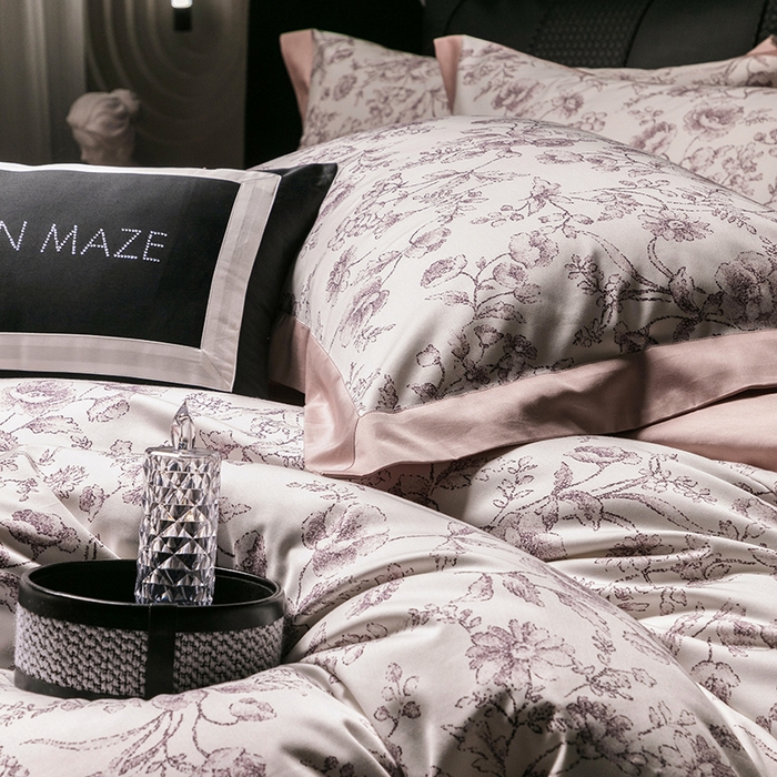 91家纺网 家纺一手货源 找家纺 威克凯丽 2024新款100S缎面数码印花四件套 香颂 （爱妲粉）