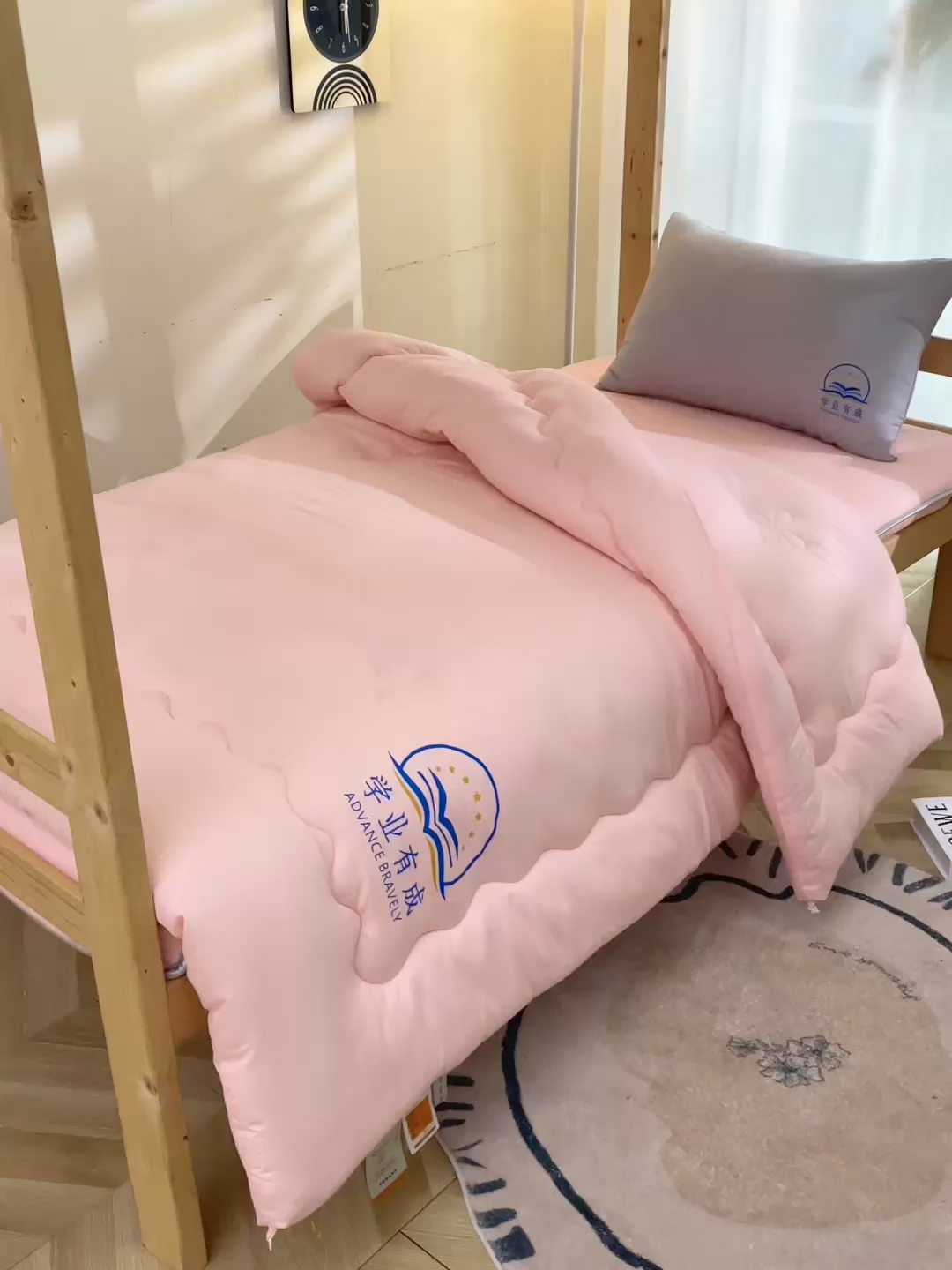 91家纺网 家纺一手货源 找家纺 鸿橡源 2025新款枕头枕芯 粉色