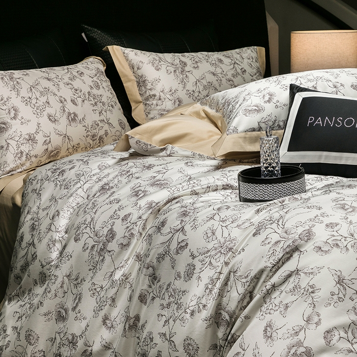 91家纺网 家纺一手货源 找家纺 威克凯丽 2024新款100S缎面数码印花四件套 香颂 （雪茄色）