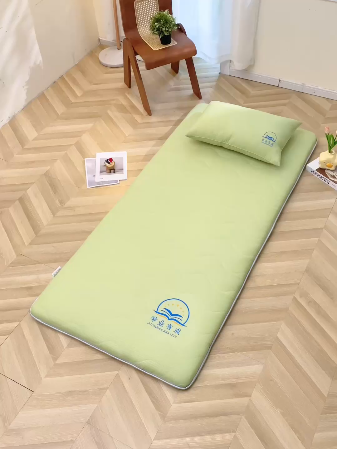 91家纺网 家纺一手货源 找家纺 鸿橡源 2025新款枕头枕芯 绿色