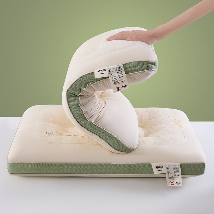 91家纺网 家纺一手货源 找家纺 （总）圣之寐 2025新款牛奶丝云端舱SPA护颈枕枕头枕芯