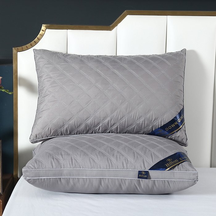 91家纺网 家纺一手货源 找家纺 （总）圣之寐 2025新款三线格磨毛羽丝绒枕枕头枕芯 