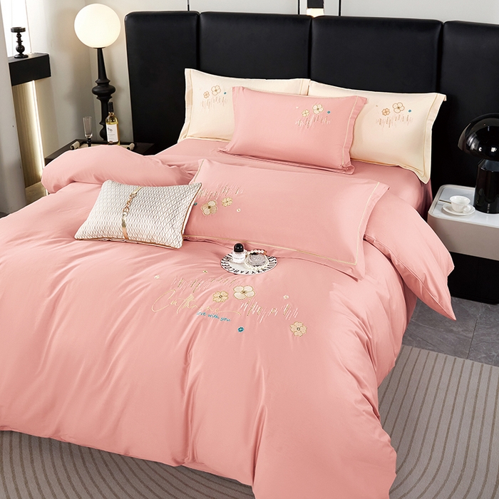 91家纺网 家纺一手货源 找家纺 （总）威克凯丽 2024新款纯色绣花13372系列四件套