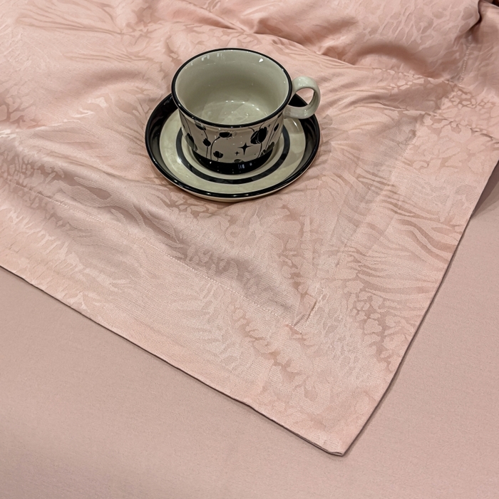 91家纺网 家纺一手货源 找家纺 威克凯丽 2024新款全棉提花四件套 米兰-花豆沙