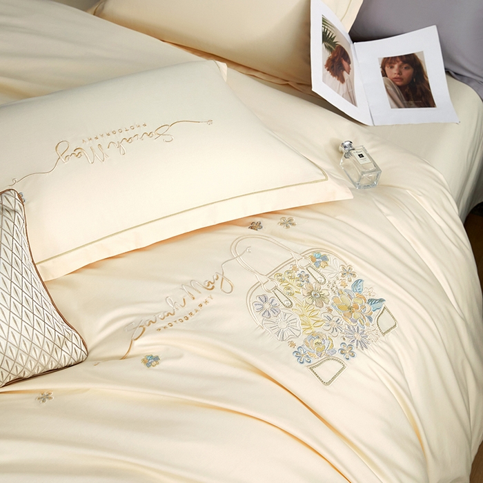 91家纺网 家纺一手货源 找家纺 威克凯丽 2024新款纯色绣花13372系列四件套 时尚-奶白色