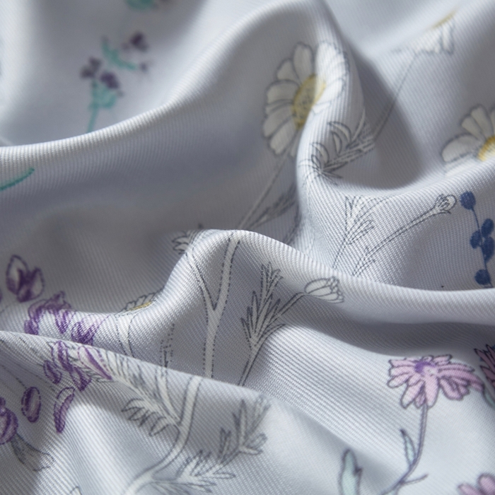 91家纺网 家纺一手货源 找家纺 威克凯丽 2024新款特价款竹语天丝软凉席三件套 微微花语