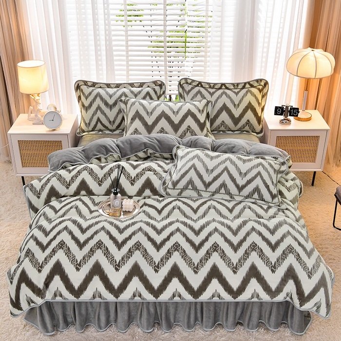 91家纺网 家纺一手货源 找家纺 （总）诺梵家纺 2025新款8斤加厚保暖金貂绒牛奶绒印花四件套