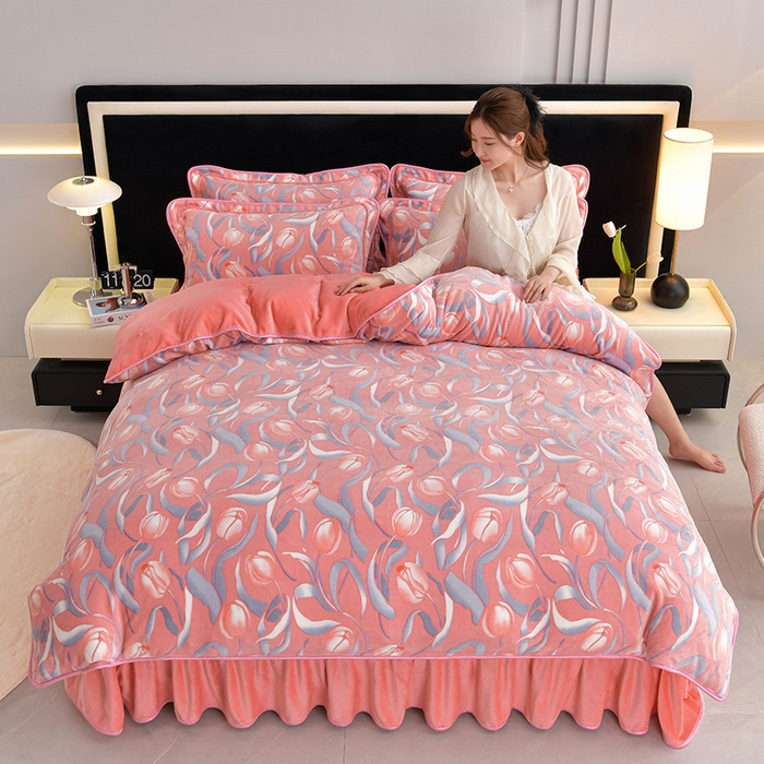 91家纺网 家纺一手货源 找家纺 （总）诺梵家纺 2025新款8斤加厚保暖金貂绒牛奶绒印花四件套