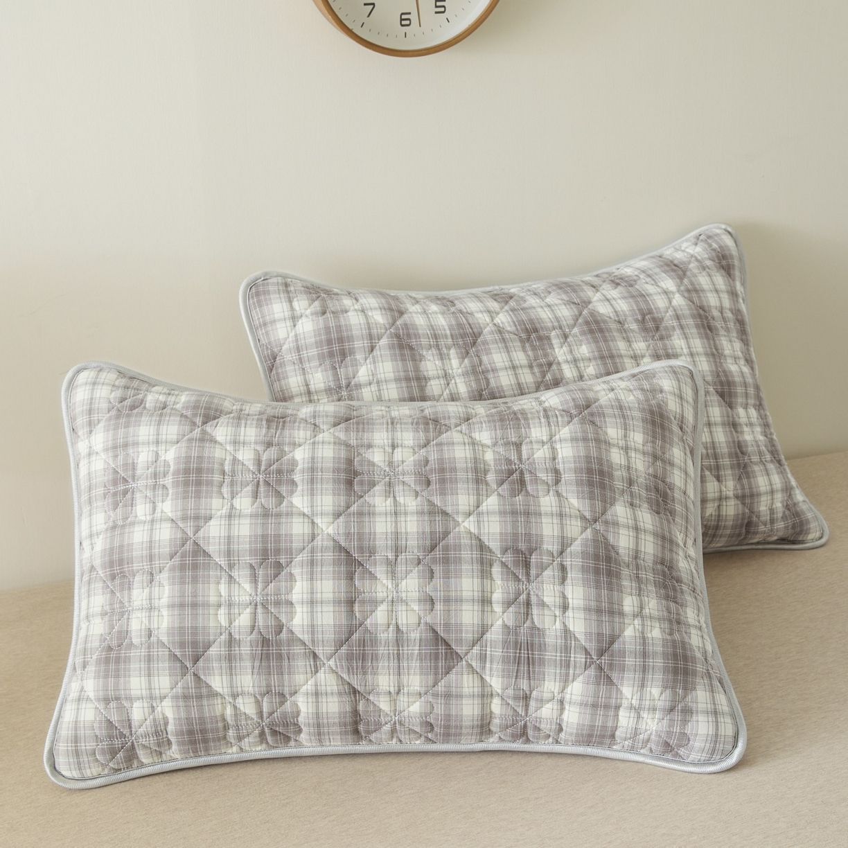 91家纺网 家纺一手货源 找家纺 （总）芬晴家纺 2025新款A类大豆夹棉格子枕套单件单枕套防口水头油