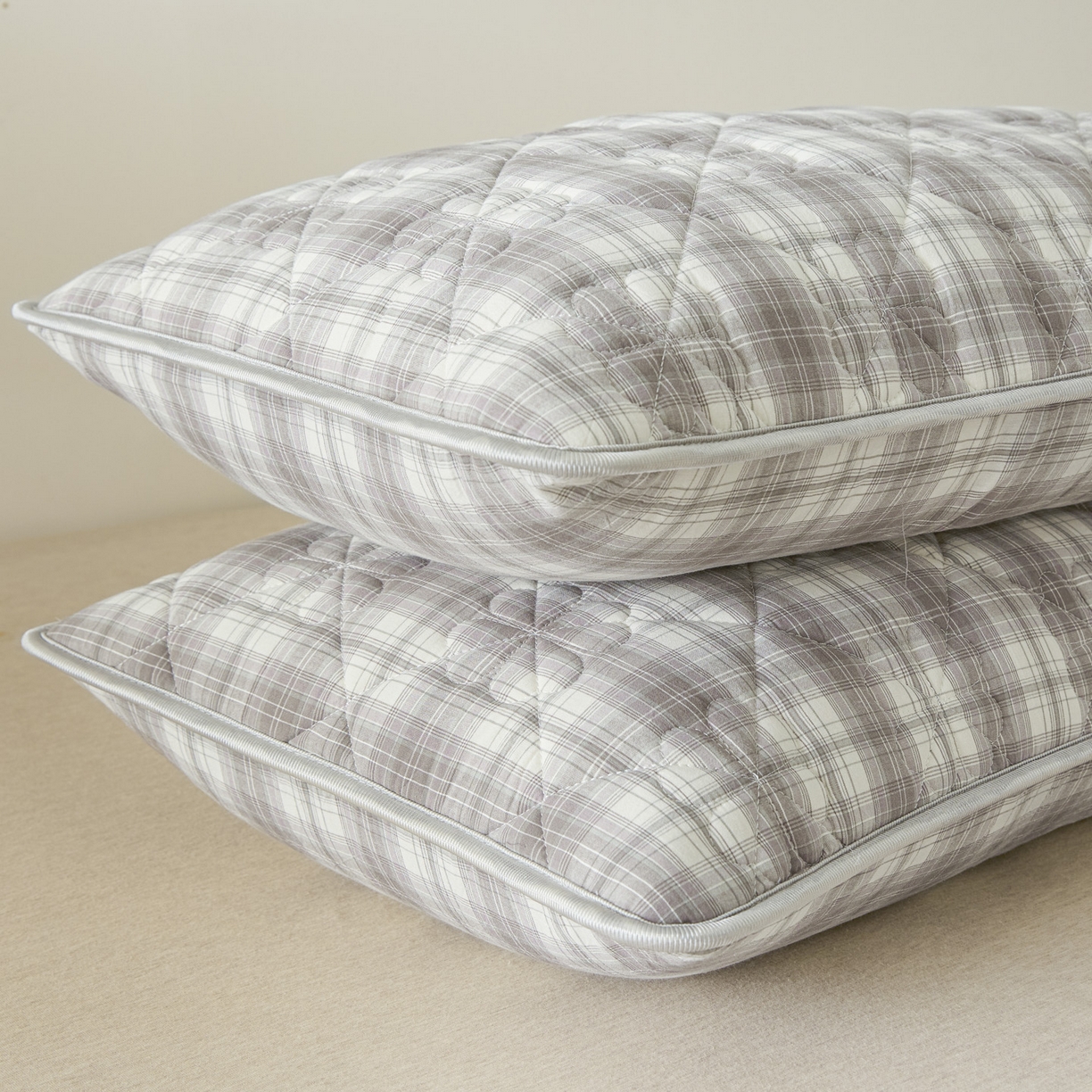 91家纺网 家纺一手货源 找家纺 （总）芬晴家纺 2025新款A类大豆夹棉格子枕套单件单枕套防口水头油